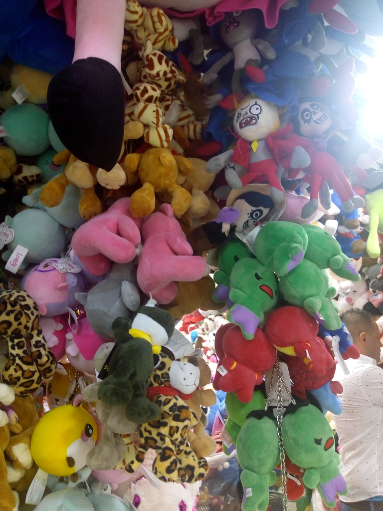 Llaveros personajes peluche