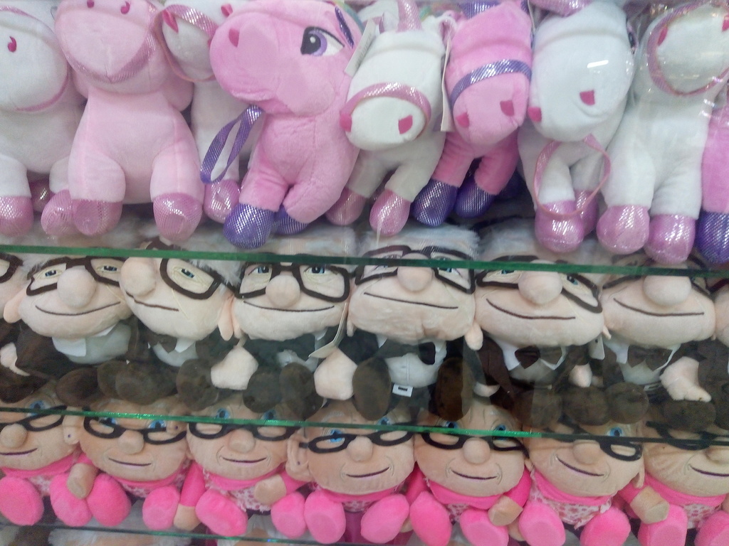 Peluches viejitos pequeños y ponys