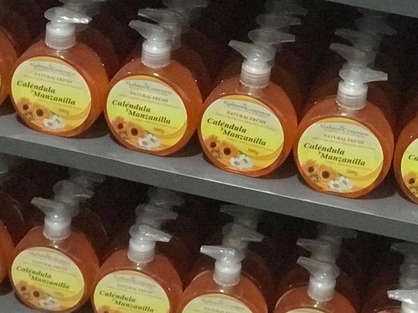 Jabón Líquido Facial, Corporal,Caléndula y Manzanilla Natural * 300 Grms