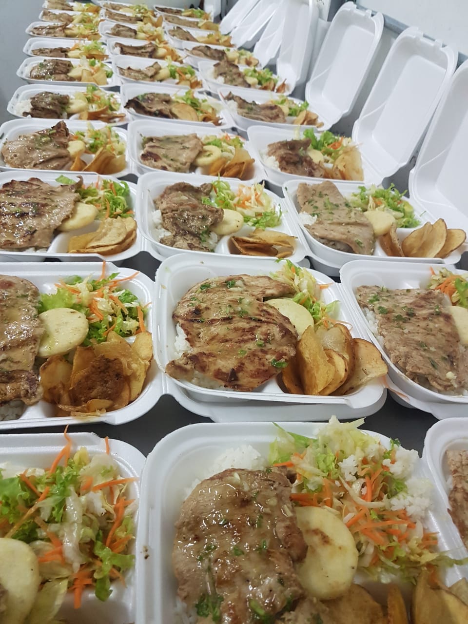 ALMUERZOS CASEROS