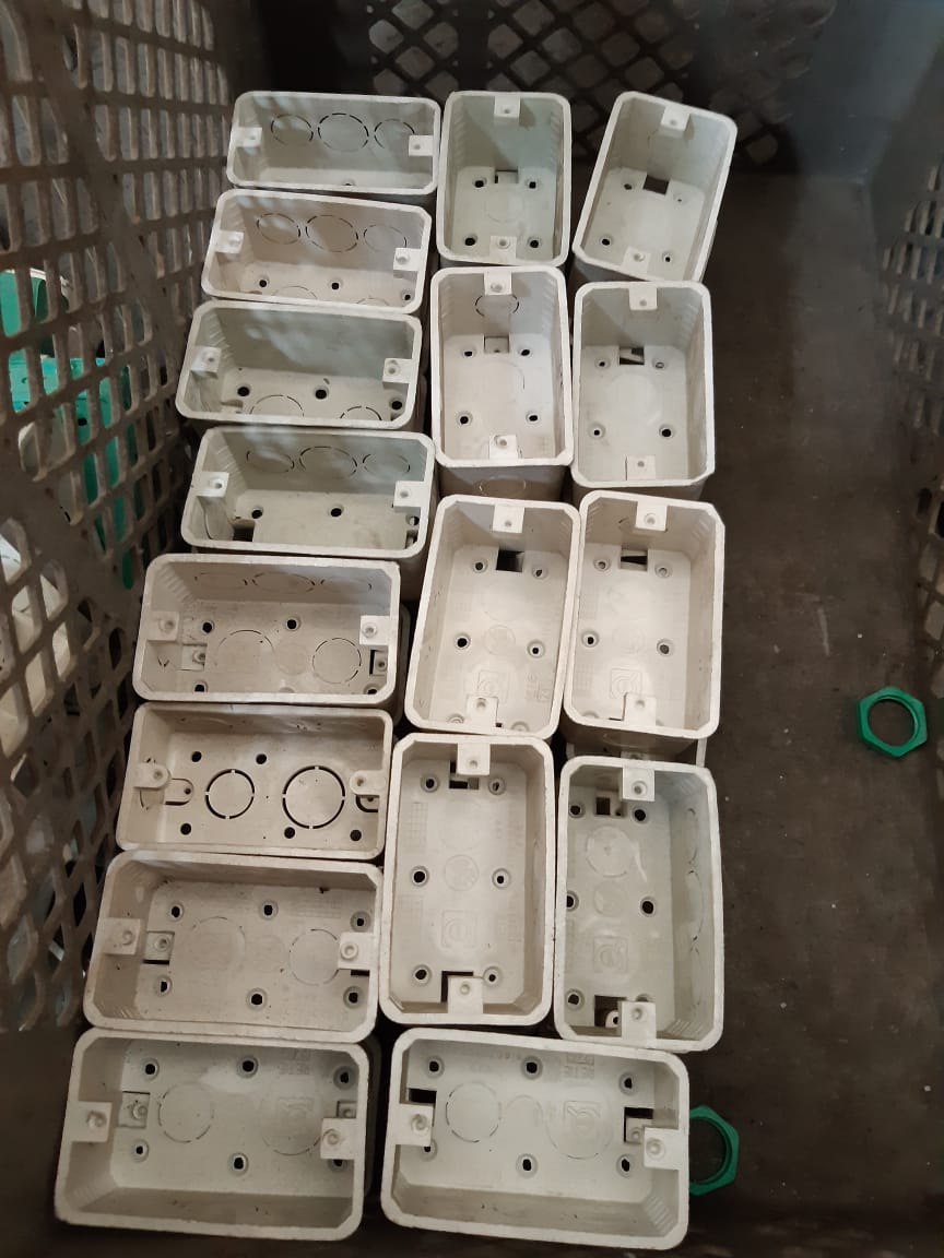 CAJA PLASTICA 2X4 PLASTICA