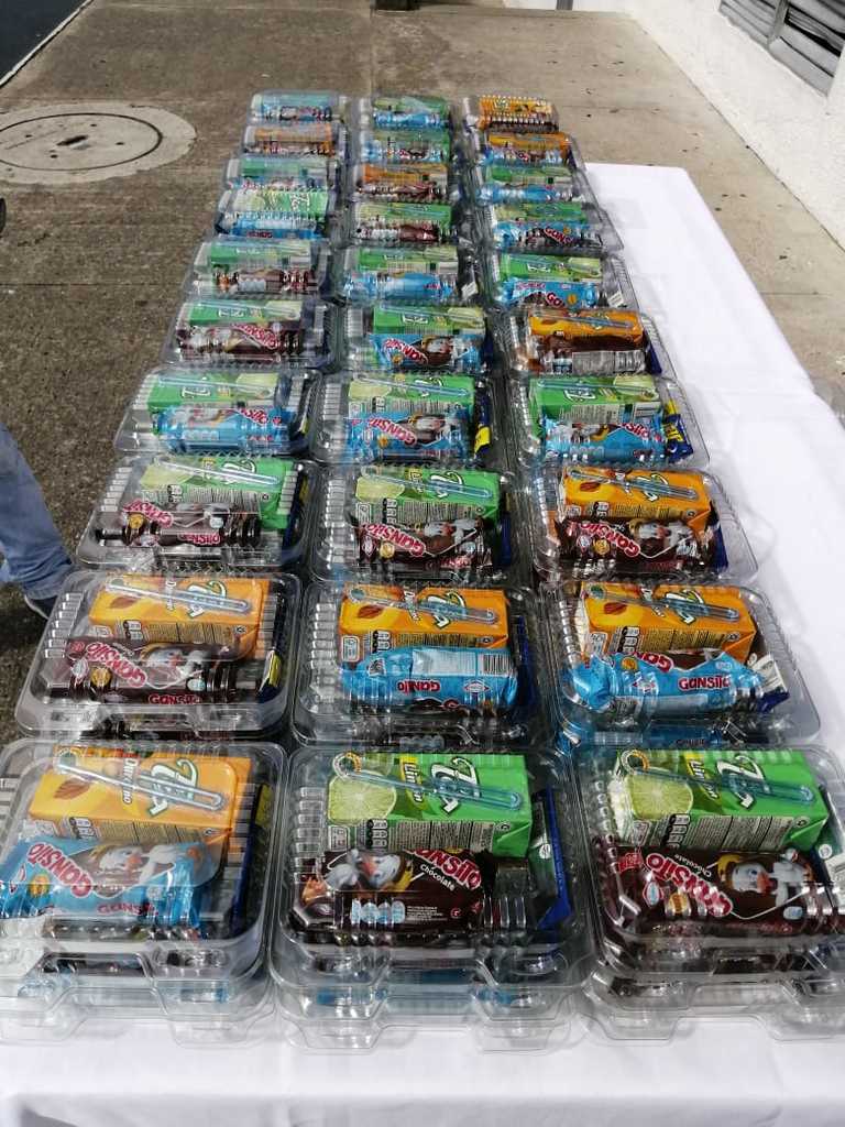 Refrigerio Infantil, Torta, Jugo de Caja y Chocolatina, debidamente empacado
