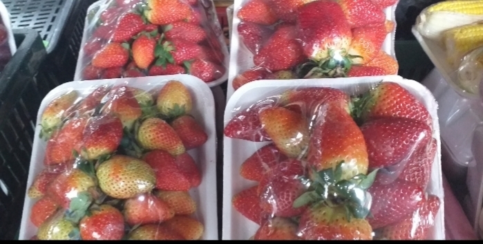 Fresa en bandeja