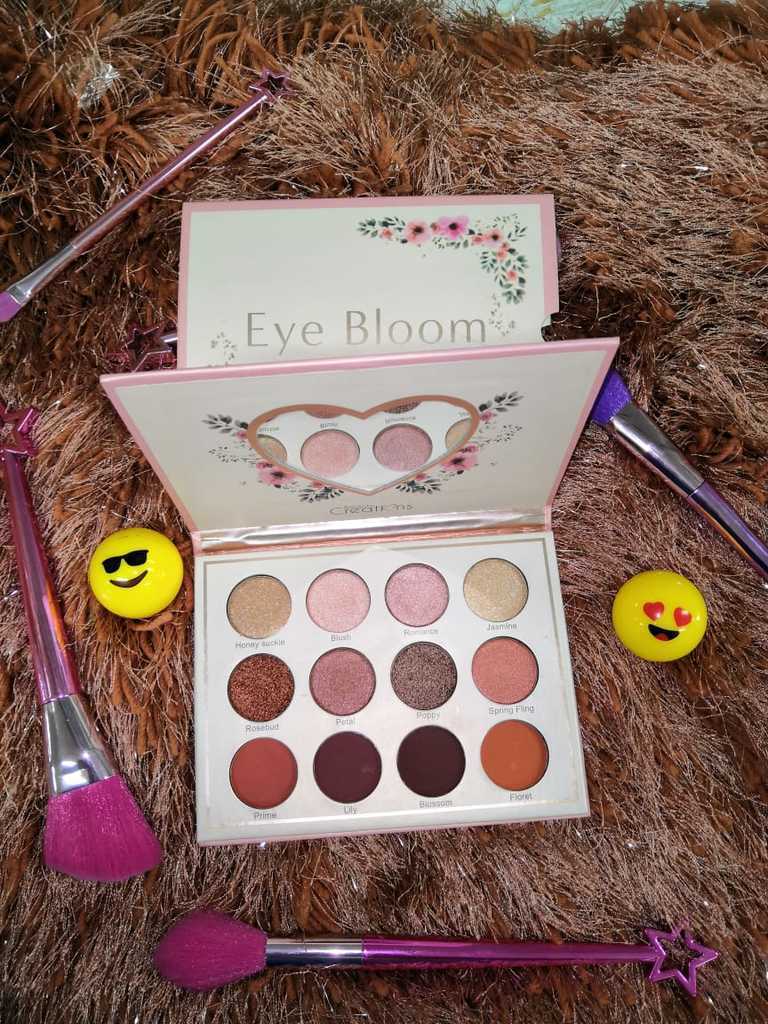 Paleta de maquillaje refeye bloom