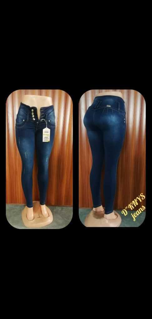 Jean para dama cuatro botones