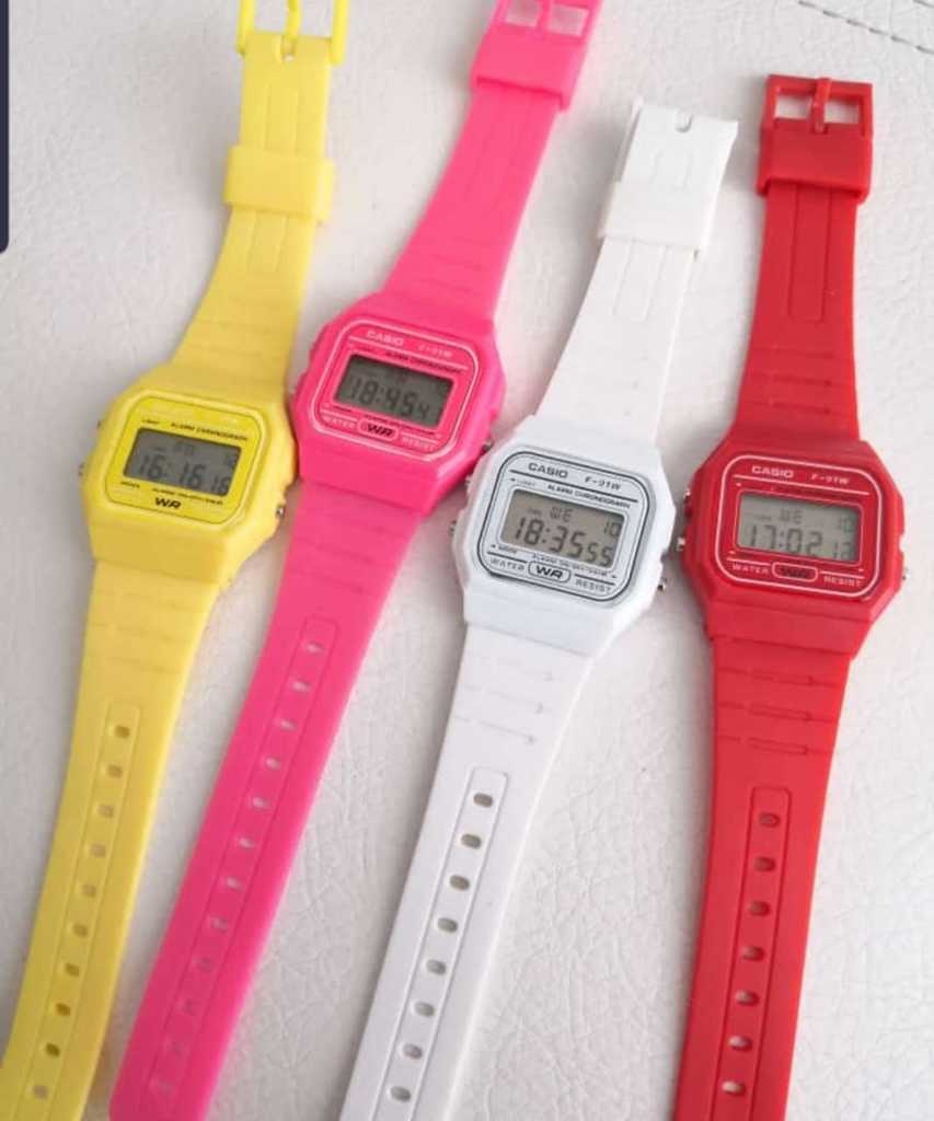 Reloj CASIO RETRO