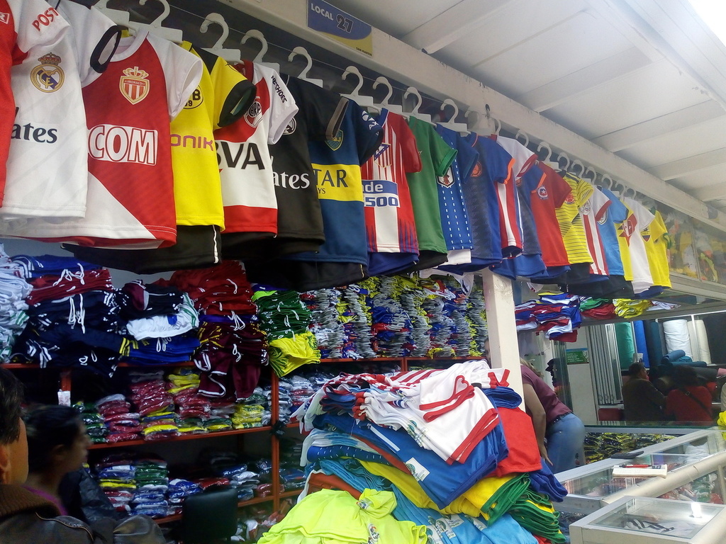 Uniformes deportivos para niños todos los equipos