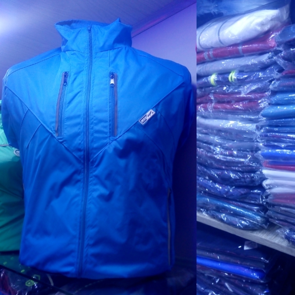 Chaqueta cortavientos para hombre