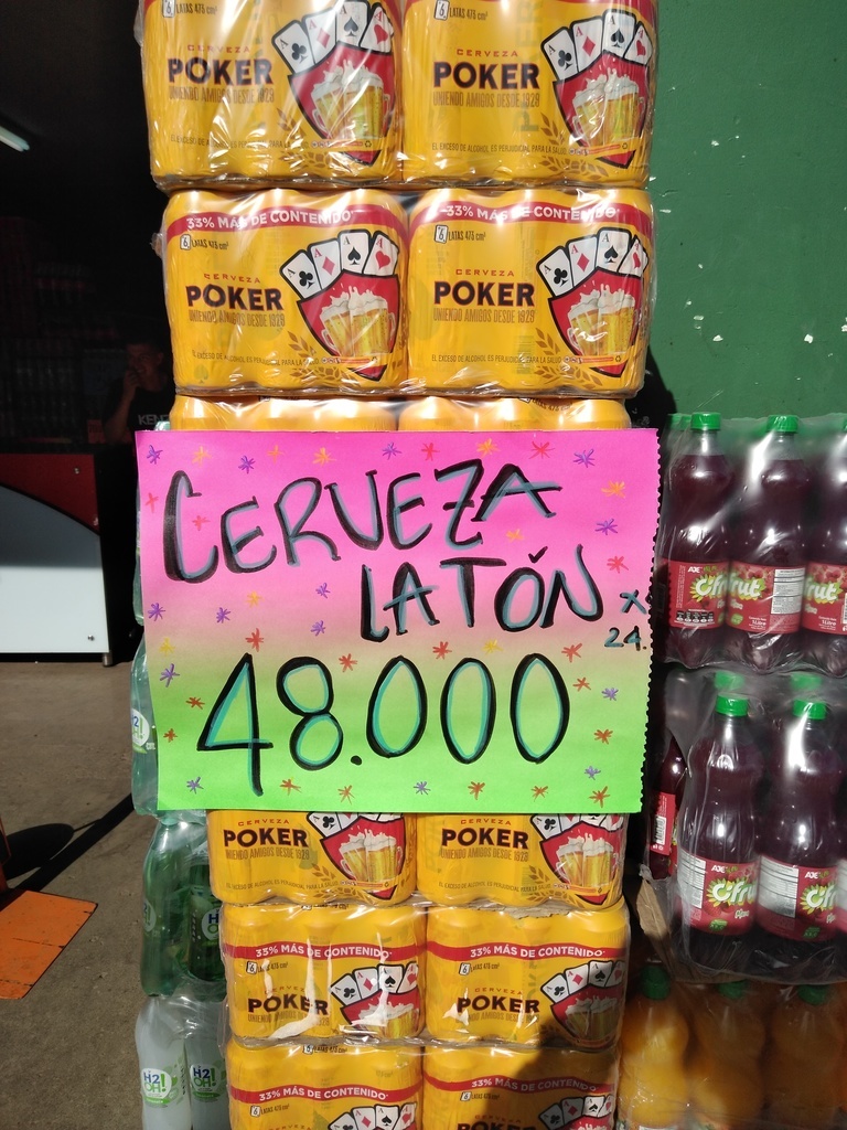 Cerveza poker latón x 24 und