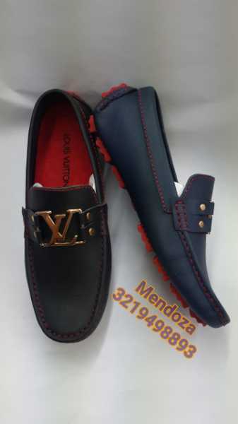BOTAS EN CUERO