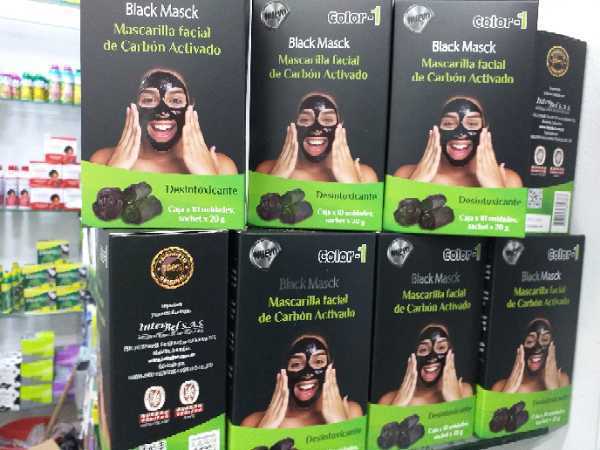 Mascarilla facial de carbon activado x 10 unidades
