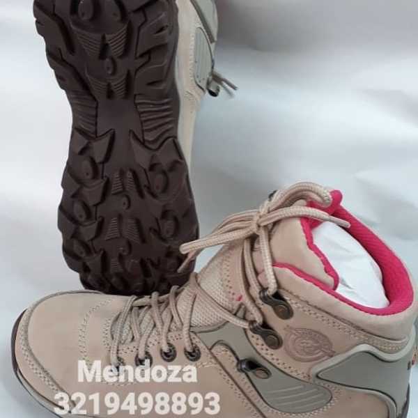 bota en cuero
