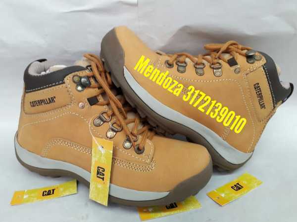 BOTA en CUERO