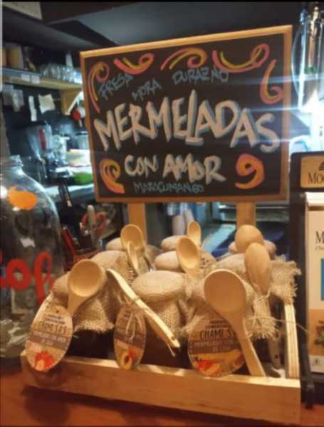 Mermeladas hechas con amor de casa, sabores maracumango, fresa, mora y durazno