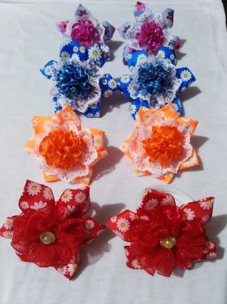 Moñas y ganchos para niñas