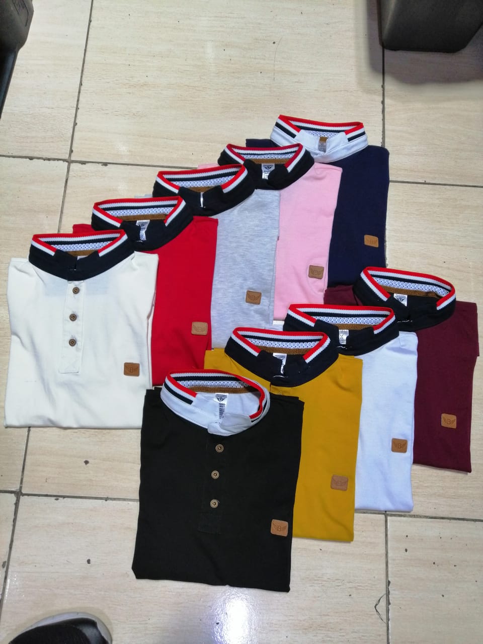 Camiseta tipo polo para caballero