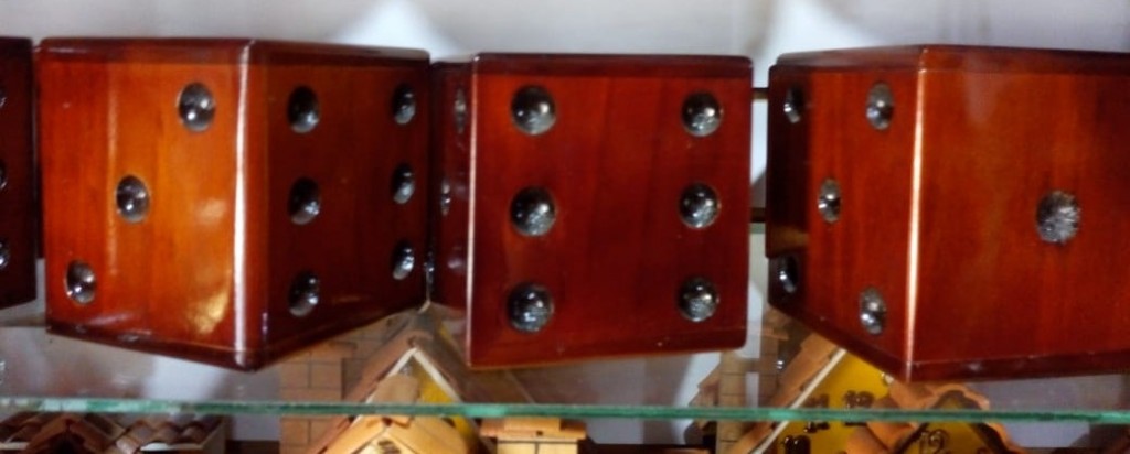Alcancía forma de dado