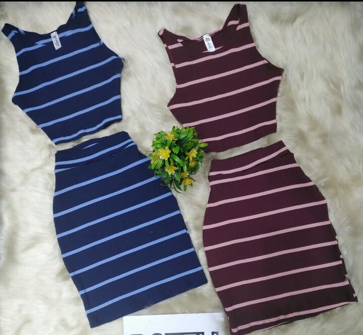 Conjunto de blusa y falda para dama