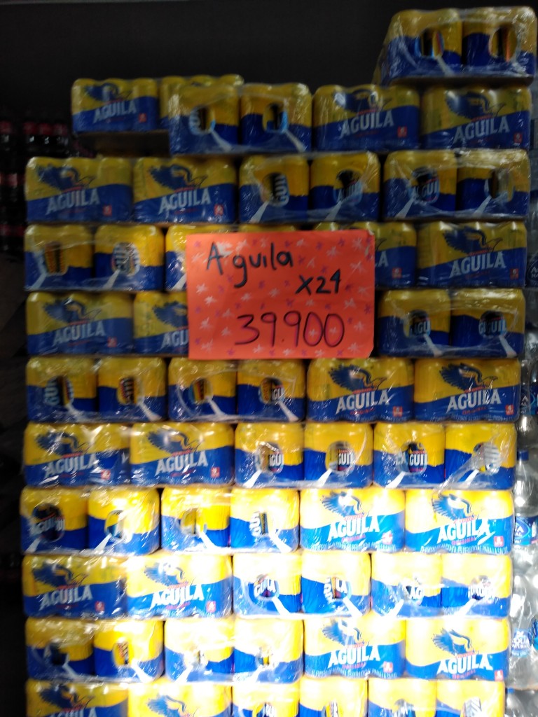 Cerveza águila lata