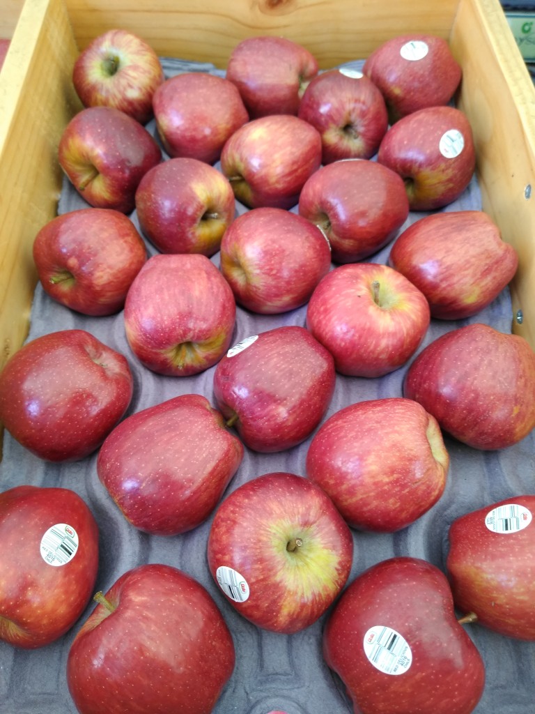 Manzana roja dole