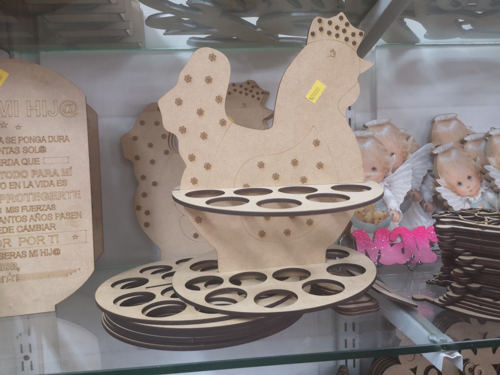 Gallina porta Huevos en MDF