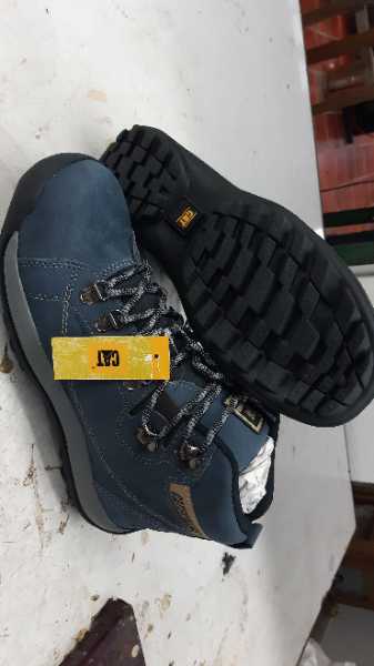BOTA en CUERO