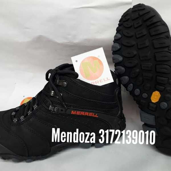 bota en cuero