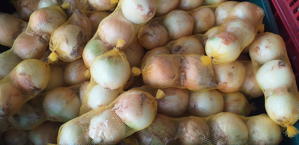 Cebolla en malla/4 pepas