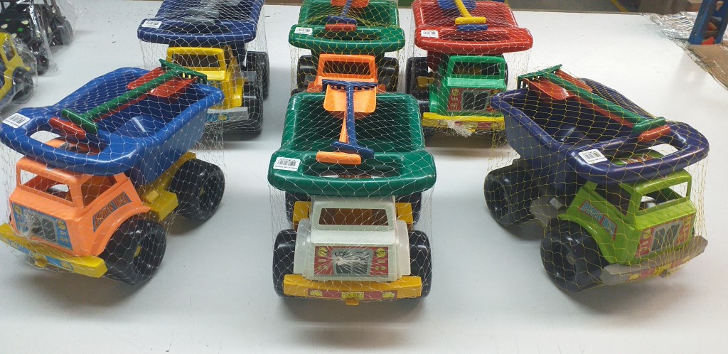 Volqueta american truck