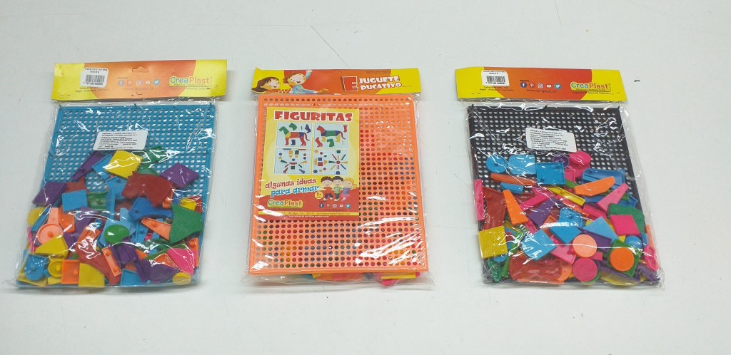 Figuritas geometricas 100piesas+rejilla