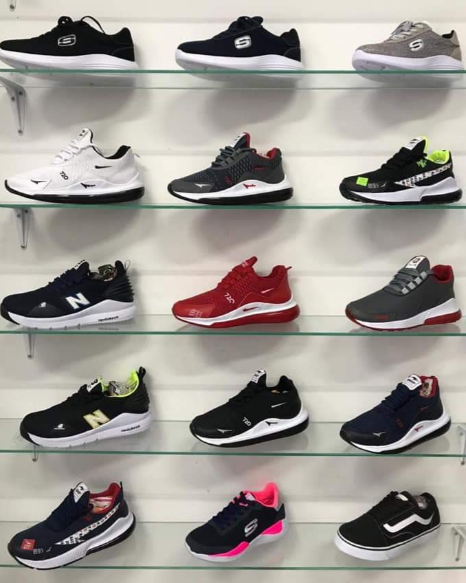 Tenis al por mayor.