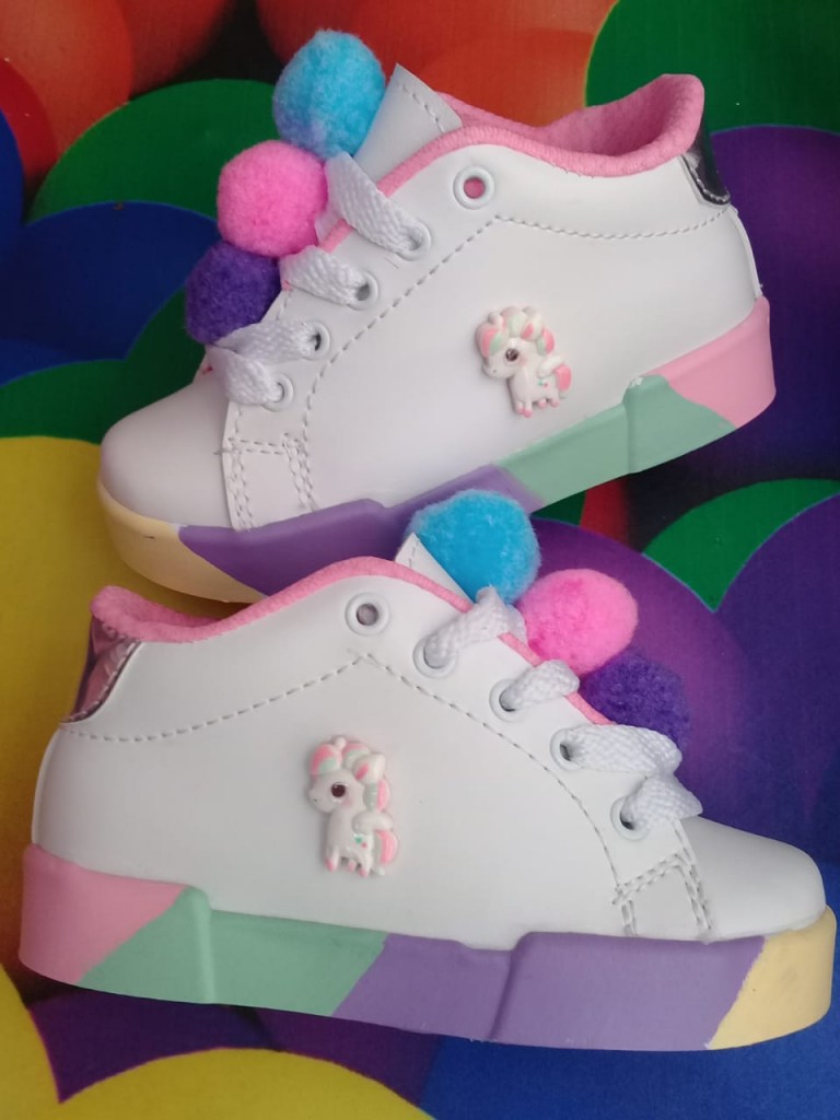 Tenis niña unicornio