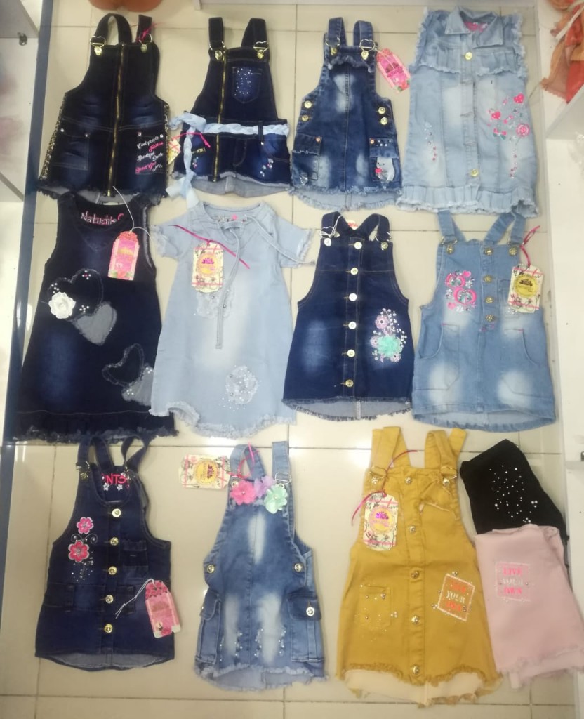 Batas y vestidos niña