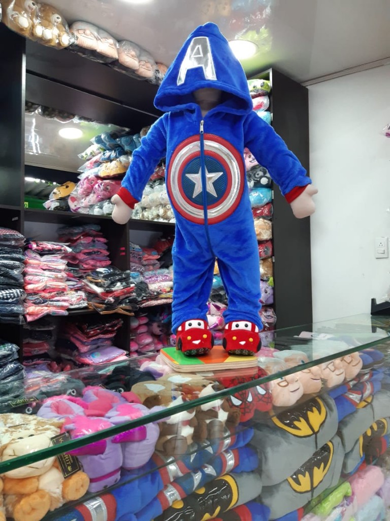 Pijamas enterizo súper héroes