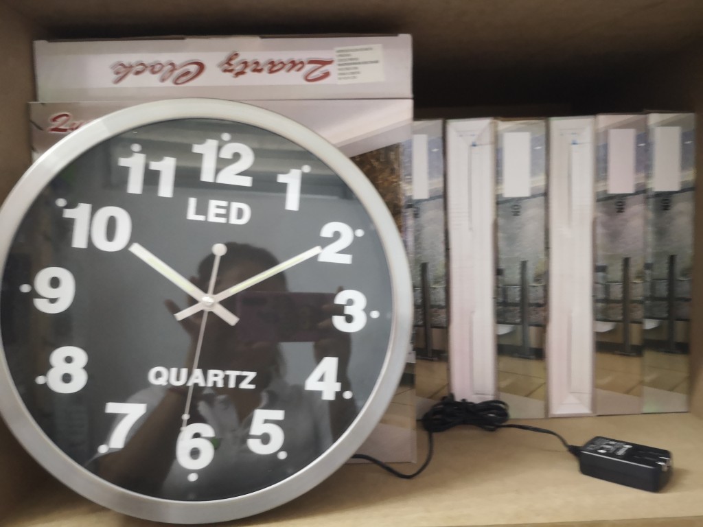 Reloj led