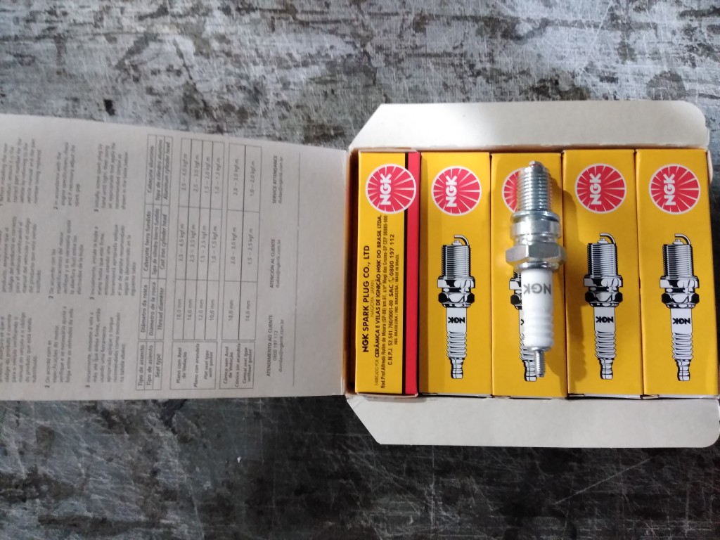 Bujías para moto NGK. Brasil