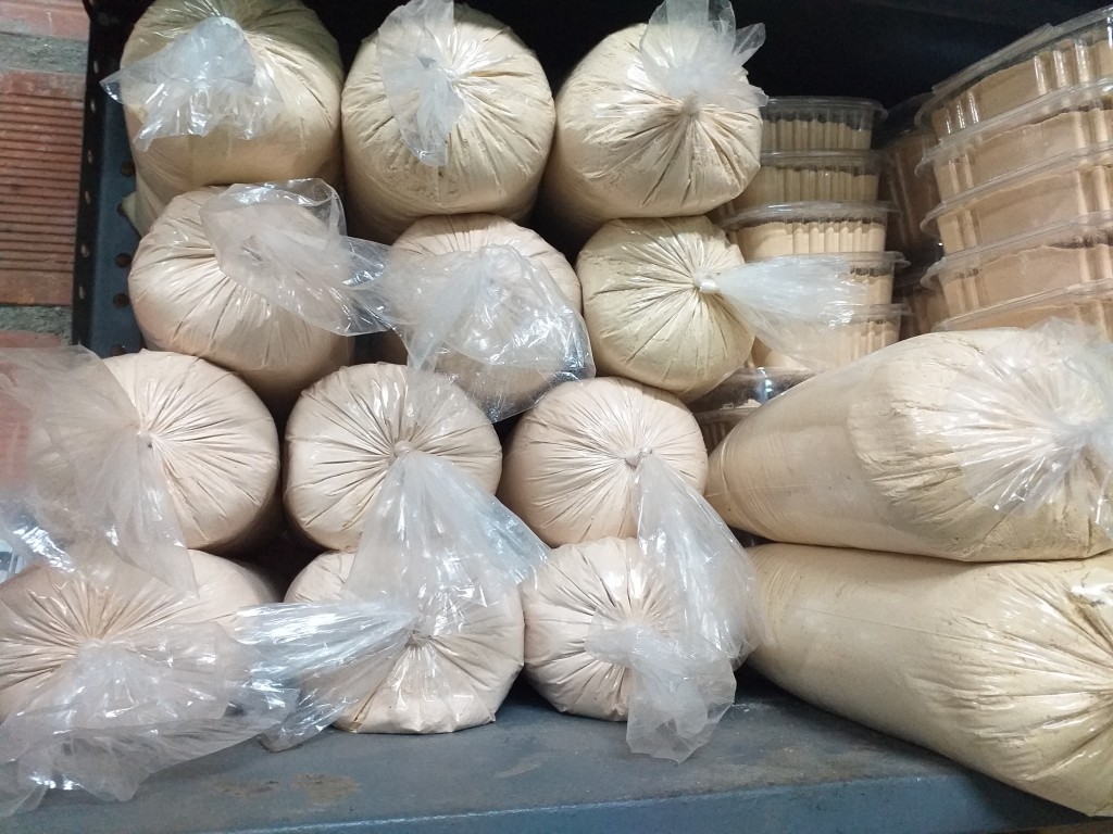 Algarroba en polvo