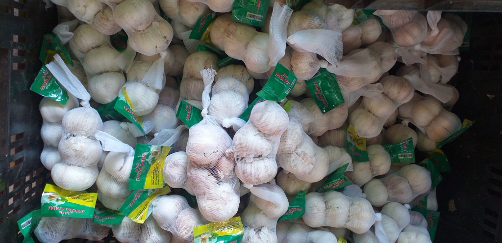 Ajo en malla/3 pepas
