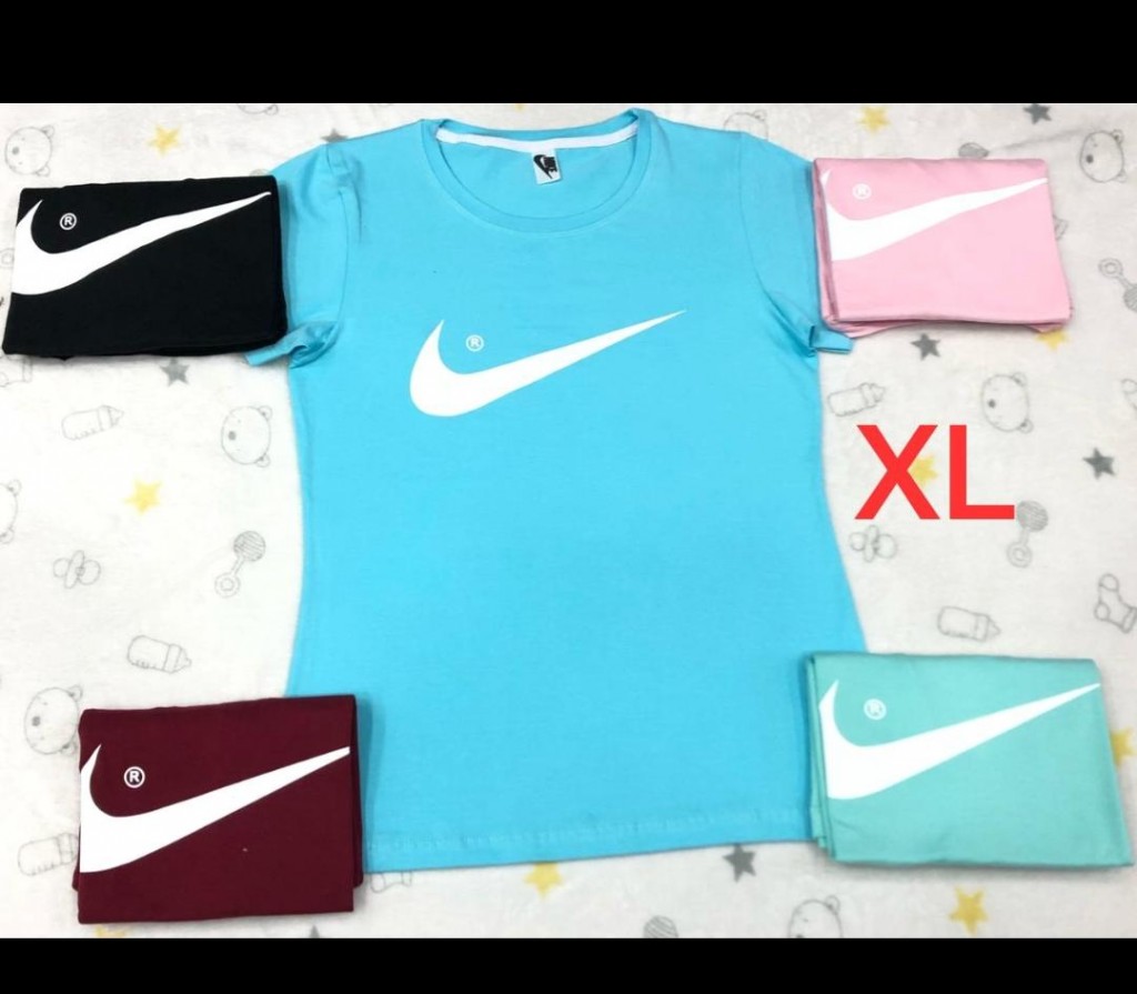 Camiseta dama Nike algodón licrado