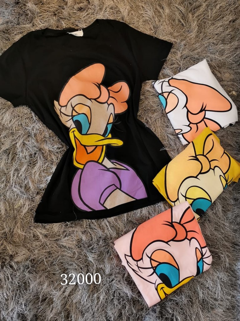 Camiseta dama con apliques