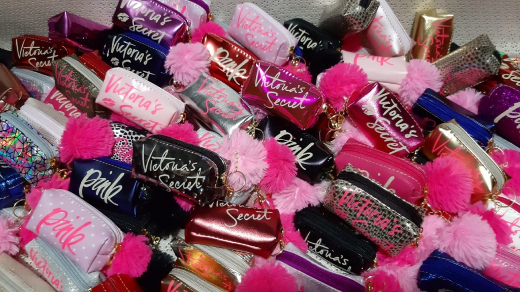 Monederos Victoria's secret