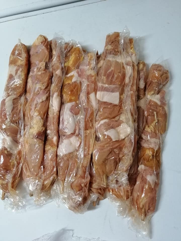 Chuzo pollo con tocineta 250grs