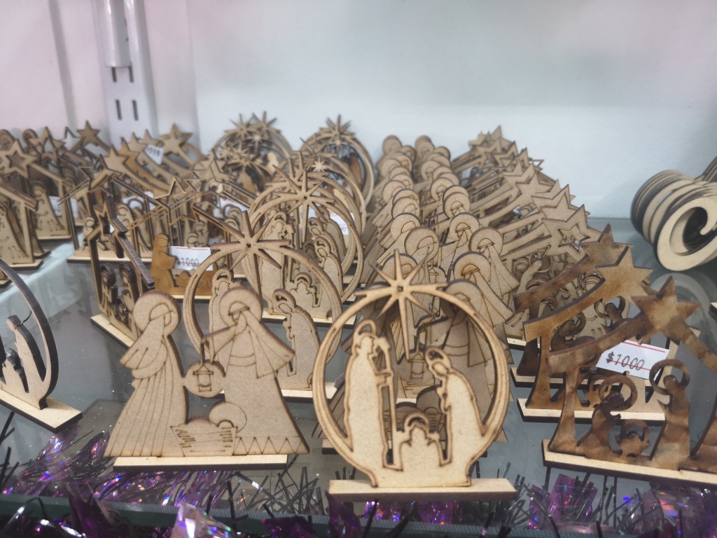 Pesebre pequeño en MDF