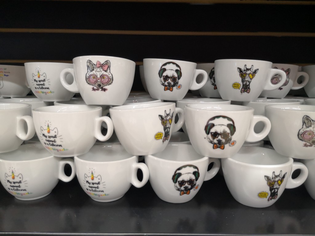 Pocillos con figuras de mascotas