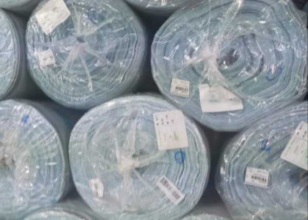 Rollos de tela jeans para dama y caballero
