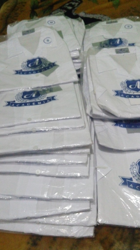 Camisa manga corta colegial
