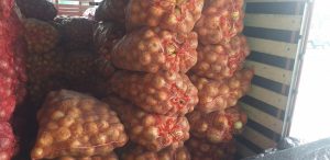 Cebolla de huevo blanca