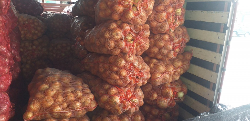 Cebolla de huevo blanca