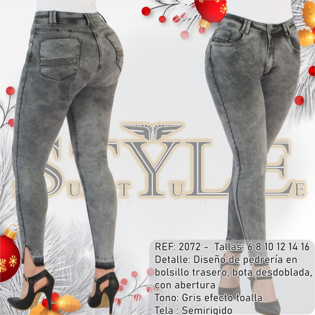 Jeans para dama, ref. 2072/ linea premium – Jean clásico gris ahumado con pedrería y bota con abertura.