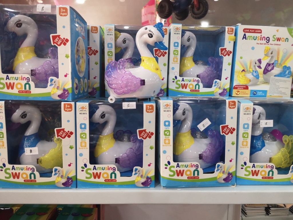 Cisne Móvil, con luces y música incluye baterías